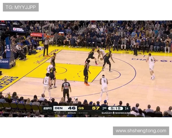 勇士与掘金季后赛对决库里展现绝佳状态引发球迷热议